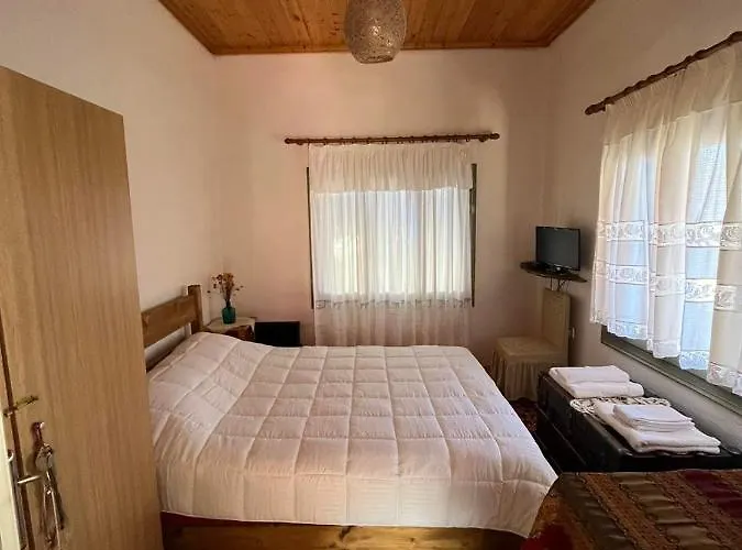 Sweet Semesterbostad Kalavryta